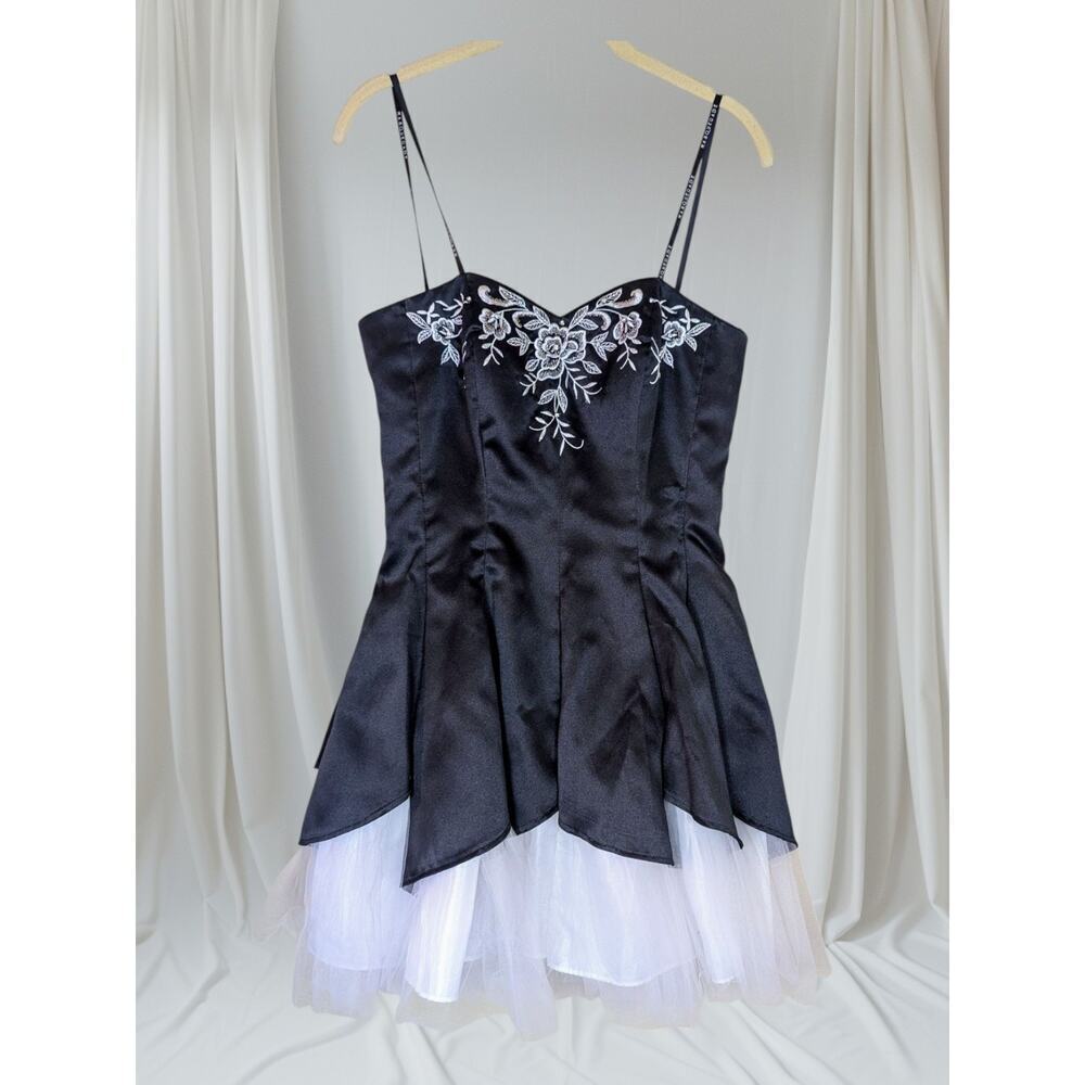 Masquerade Black/White Strapless Dress Size 5/6 Party Prom Evening Tulle Ruffles